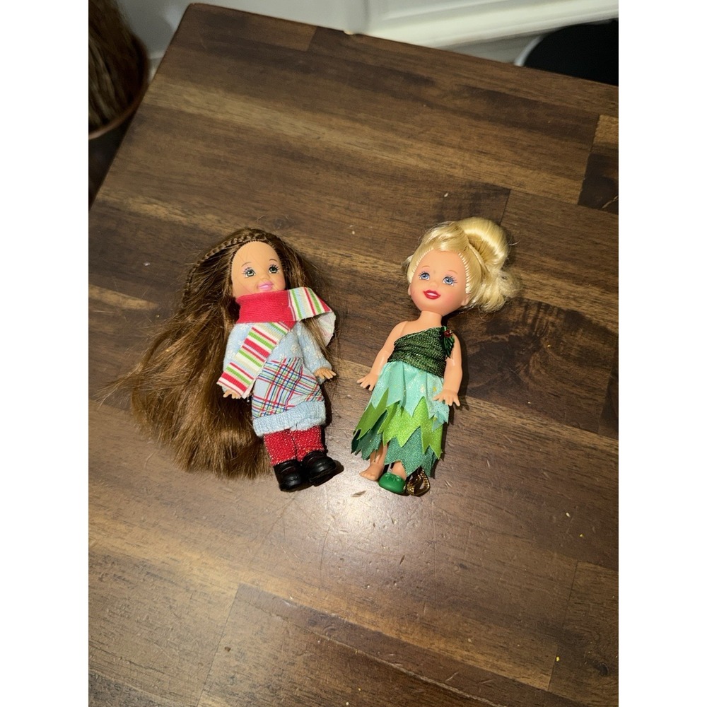 Mattel 2004 Barbie Kelly I'm A Tree Ornament And Friend Becky Holiday‎ Party